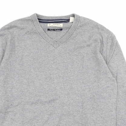 Close-up detail of ESPRIT men’s grey jumper, size S
