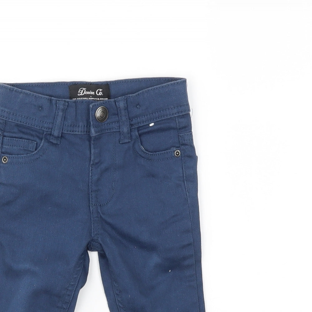 Close-up detail of DENIM&CO girls’ blue capri jeans, size 9-12, months