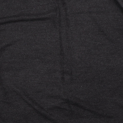 Brand and care label for Easy men’s grey jumper, size L
