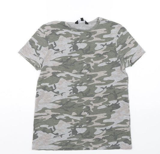 New Look Womens Green Camouflage  Basic T-Shirt Size 6