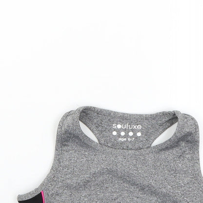 Close-up detail of Matalan girls’ grey basic t-shirt, size 6-7, years