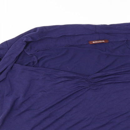 Close-up detail of Savoir women’s blue basic blouse, size UK 20