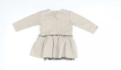Back view of Zara girls’ beige a-line, size 9-12, months
