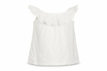 Front view of F&F girls’ white basic t-shirt, size 4-5, years