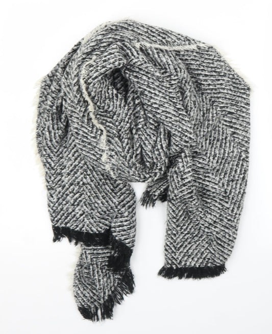 Preworn Unisex Grey Herringbone   Shawl/Wrap