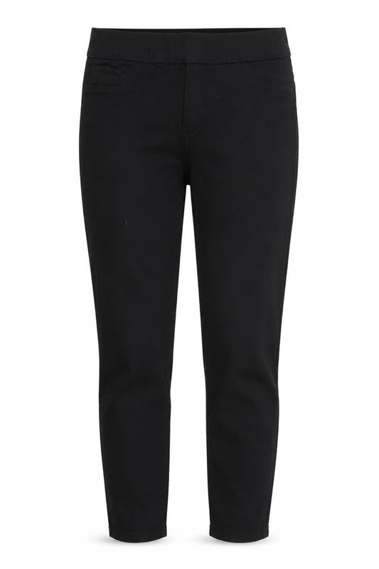 Front view of DENIM&CO women’s black skinny jeans, size UK 12, 26-inch leg - stretch waistband