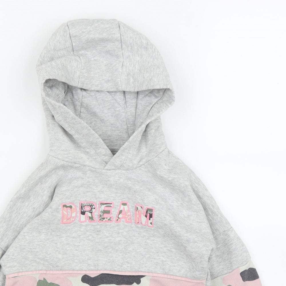 F&F Girls Grey Camouflage  Pullover Hoodie Size 5 Years
