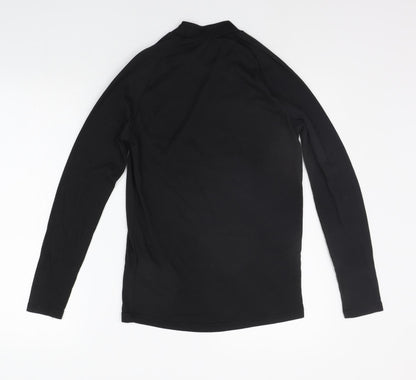 Back view of Decathlon girls’ black basic t-shirt, size S