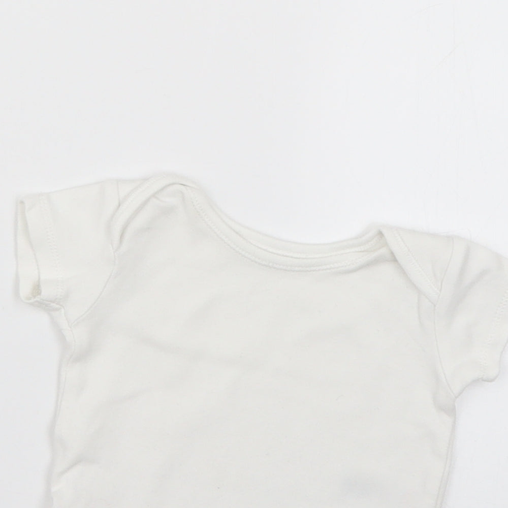 Nutmeg Baby White   Babygrow One-Piece Size 0-3 Months