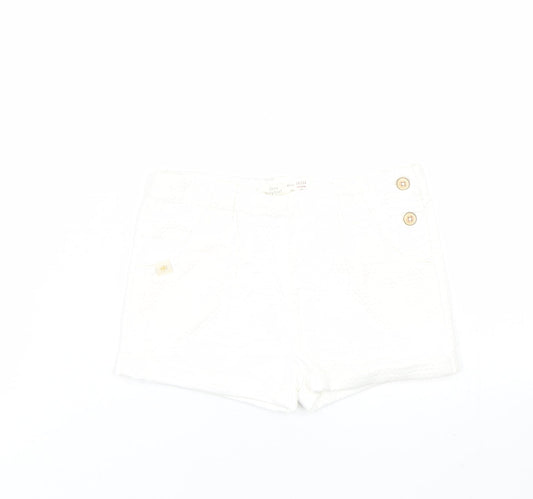 Zara Girls White Argyle/Diamond  Cropped Trousers Size 18-24 Months  - Shorts