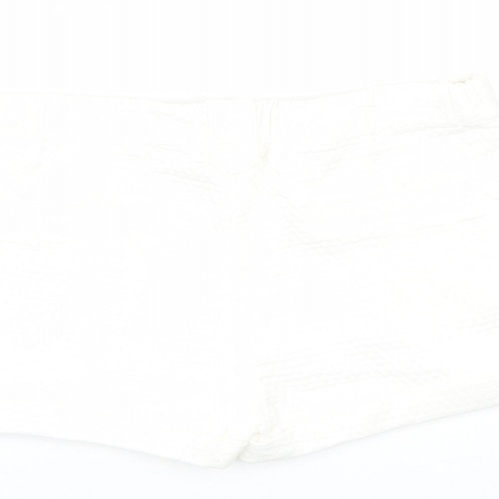 Zara Girls White Argyle/Diamond  Cropped Trousers Size 18-24 Months  - Shorts