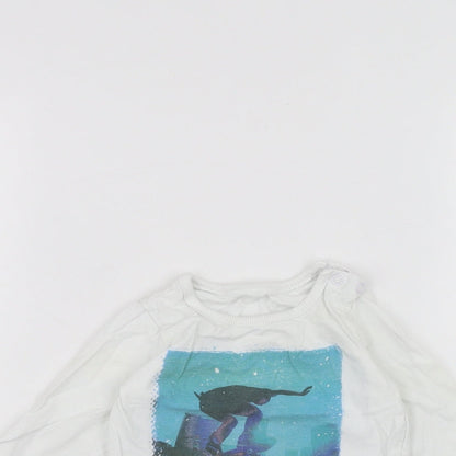 Close-up detail of Mothercare Baby White Basic T-Shirt, size 3-6, Months