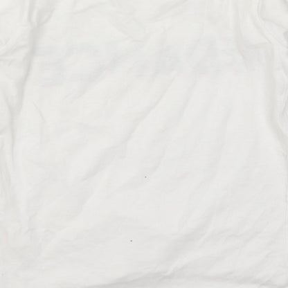 Brand and care label for Preworn girls’ white basic t-shirt, size 8, years - dance