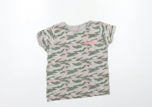 Primark Girls Green Camouflage  Basic T-Shirt Size 10 Years