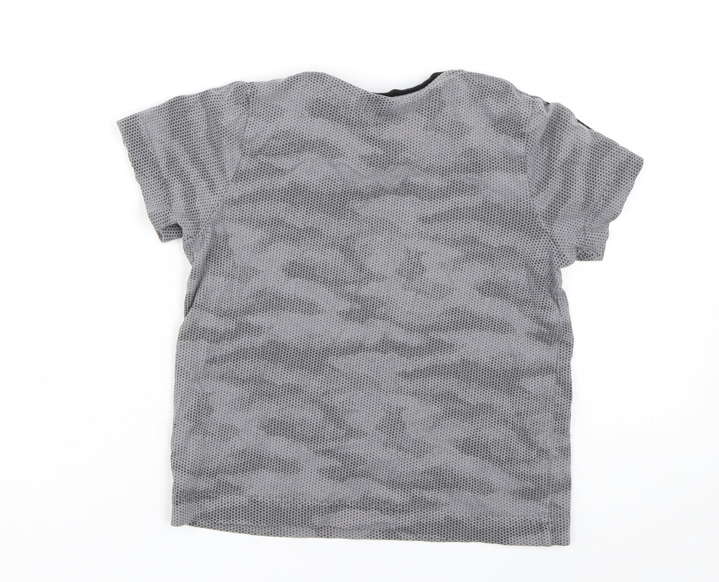 Matalan Boys Grey Camouflage  Basic T-Shirt Size 7 Years