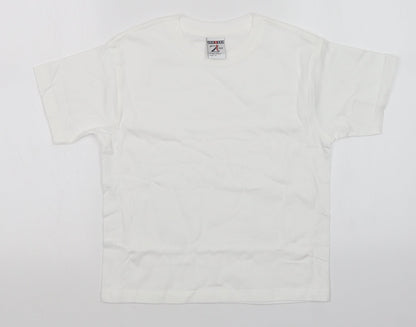 Front view of JERZEES girls’ white basic t-shirt, size 7-8, years