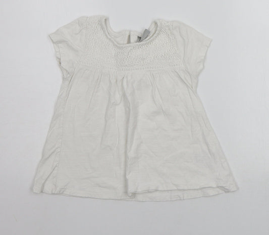 Matalan Girls White   Basic T-Shirt Size 6 Years
