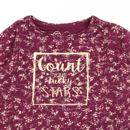 Close-up detail of M girls’ red floral basic t-shirt, size 8, years
