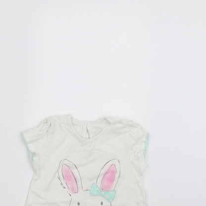 Close-up detail of George White Basic T-Shirt, size 9-12, Months - Rabbit