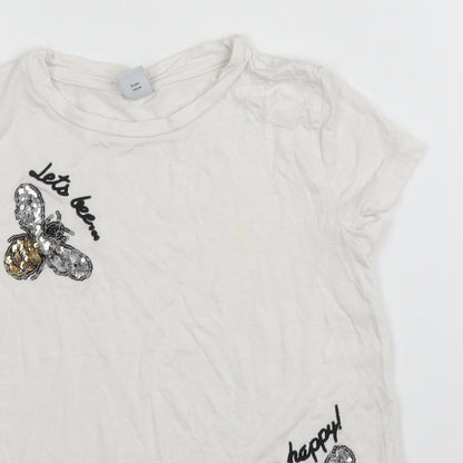 Close-up detail of Tu girls’ white basic t-shirt, size 5, years