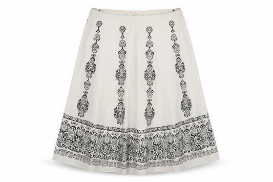 Preworn Womens White   Flare Skirt Size 32 in