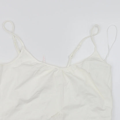 Close-up detail of E-vie women’s white basic tank, size UK 18