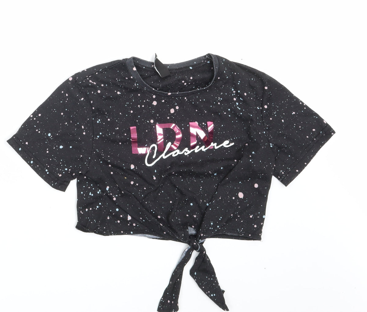 Additional front view of Closure girls’ black spotted basic t-shirt, size 12-13, years
