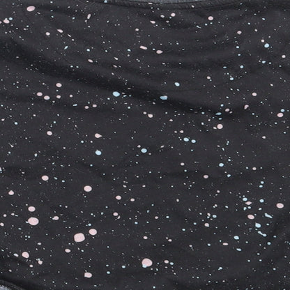 Brand and care label for Closure girls’ black spotted basic t-shirt, size 12-13, years