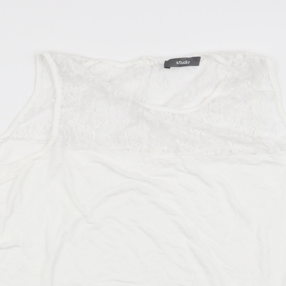 Studio Womens White   Basic T-Shirt Size 24