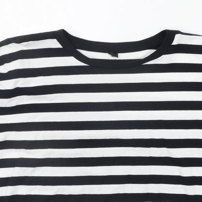 Preworn Womens Black Striped  Basic T-Shirt Size S