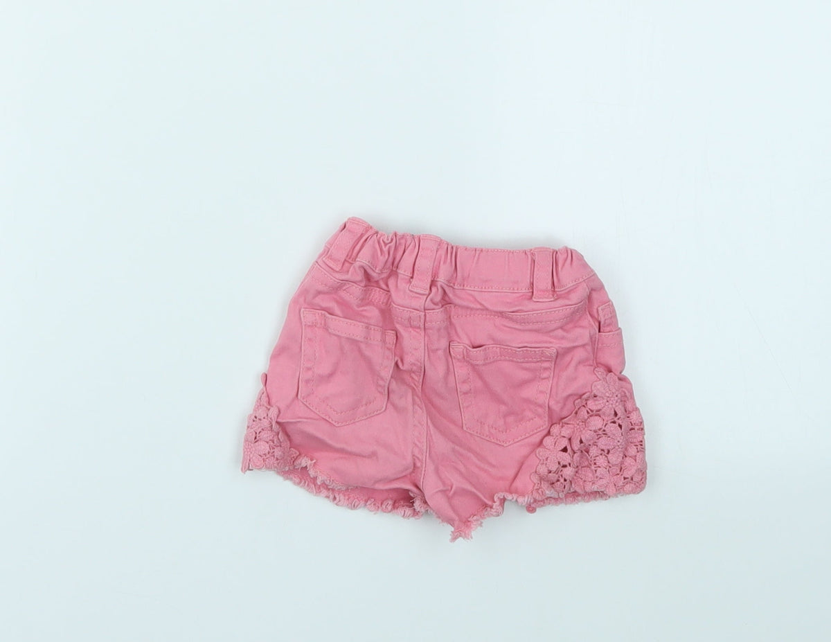 Back view of BABY GILR girls’ pink capri jeans, size 9-12, months