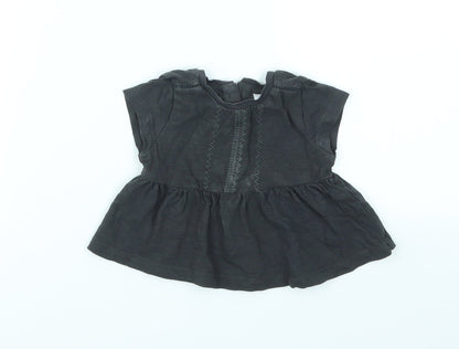 Additional front view of Next girls’ black basic t-shirt size newborn