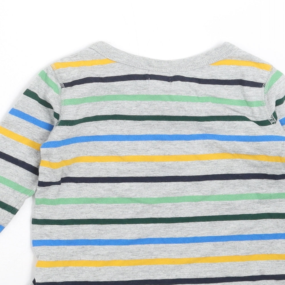 Gap Boys Grey Striped  Basic T-Shirt Size 6-9 Months