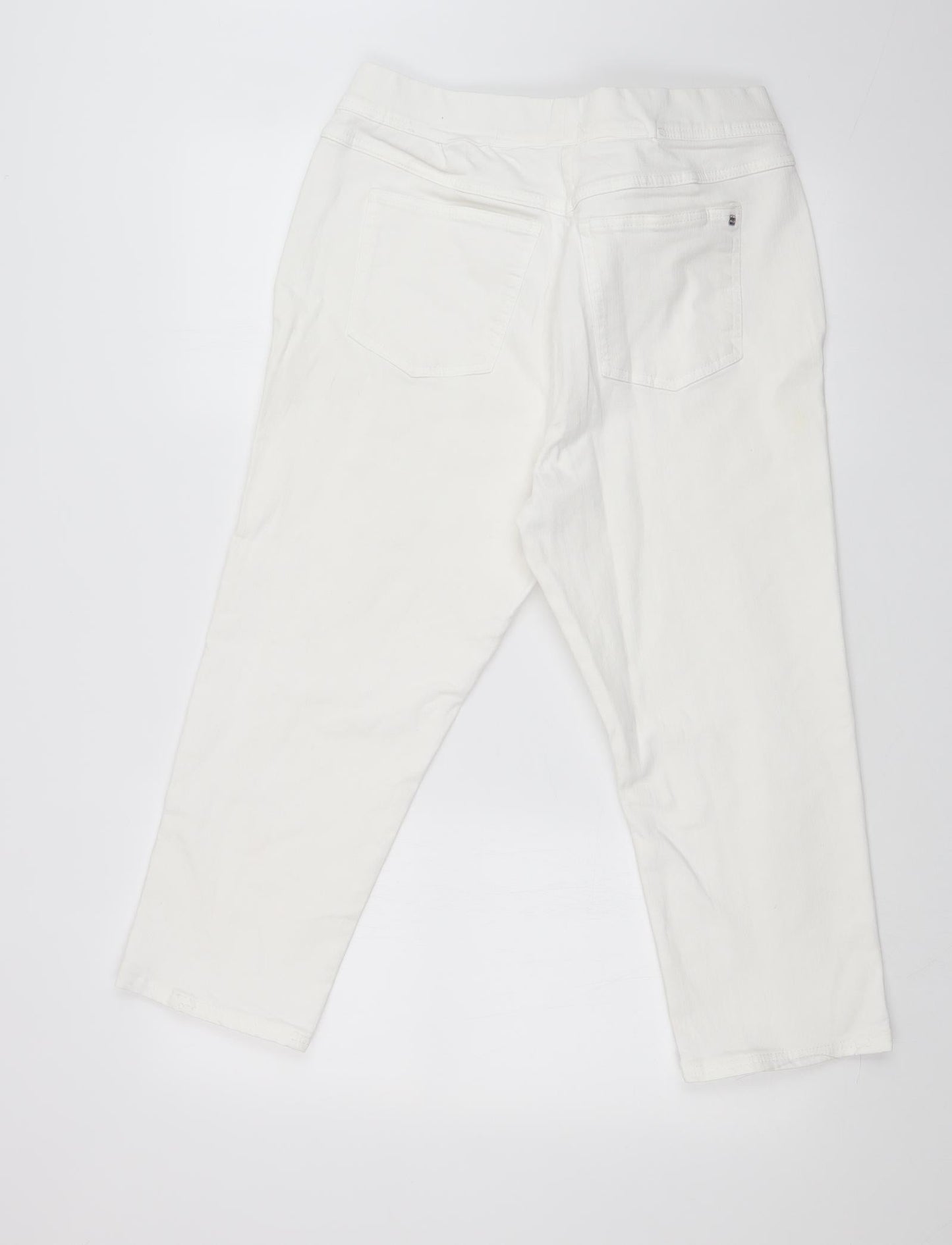 Preworn Womens White  Denim Straight Jeans Size 30 in L20 in