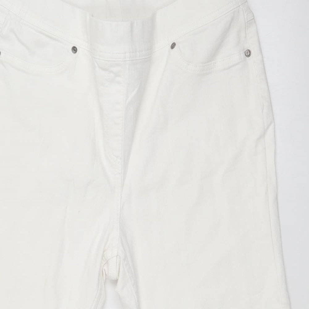Preworn Womens White  Denim Straight Jeans Size 30 in L20 in