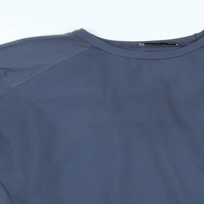 Close-up detail of Atmosphere women’s blue basic t-shirt, size UK 8