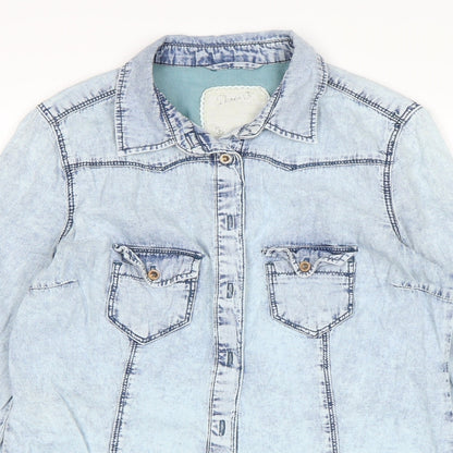 Close-up detail of Denim Co women’s blue denim basic button-up, size UK 8
