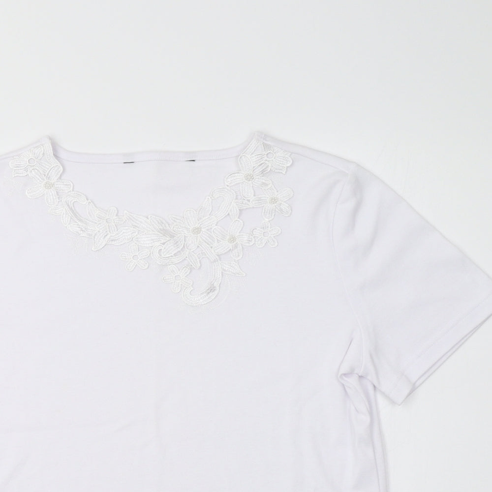Preworn Womens White Floral  Basic T-Shirt Size S