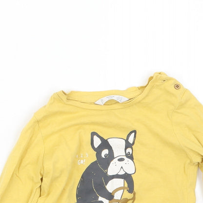 Close-up detail of Mango girls’ yellow basic t-shirt, size 9-12, months