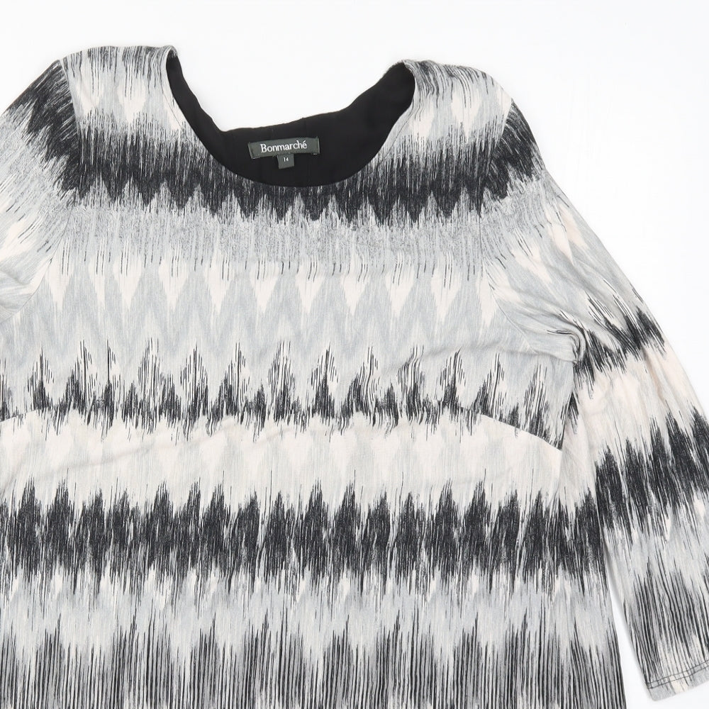 Bonmarché Womens Grey Geometric  Basic T-Shirt Size 14  - Zig Zag