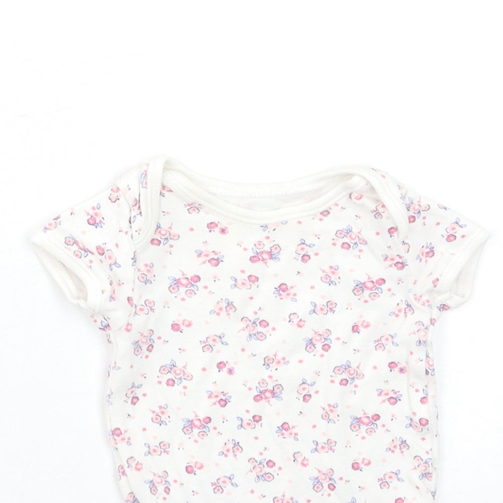 George Baby White Floral  Babygrow One-Piece Size 0-3 Months