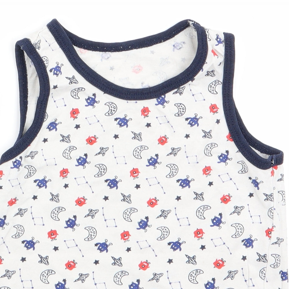 Primark Boys White   Basic Tank Size 6-7 Years  - Spacemen