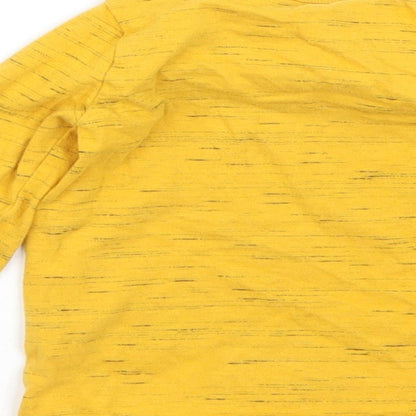 Brand and care label for F&F girls’ yellow basic t-shirt, size 9-12, months