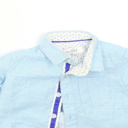 Close-up detail of Lola & Maverick Baby Blue Basic Button-Up, size 12-18, Months
