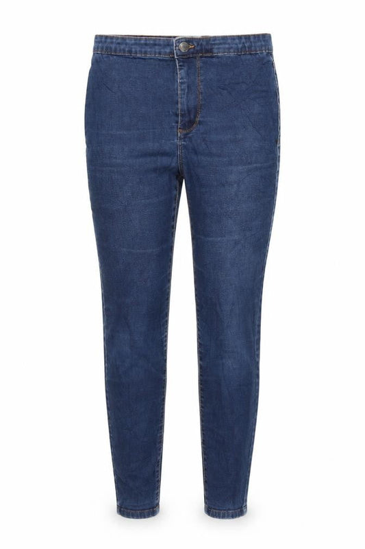 Front view of Denim & Co. women’s blue skinny jeans, size UK 12, 26-inch leg