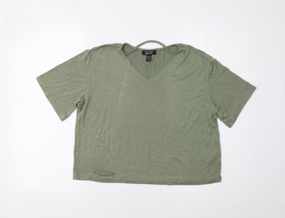 Additional front view of New Look girls’ green basic blouse, size 14, years