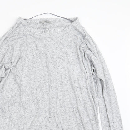 Close-up detail of Atmosphere women’s grey basic t-shirt, size UK 6