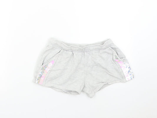 Nutmeg Girls Grey   Hot Pants Shorts Size 11-12 Years