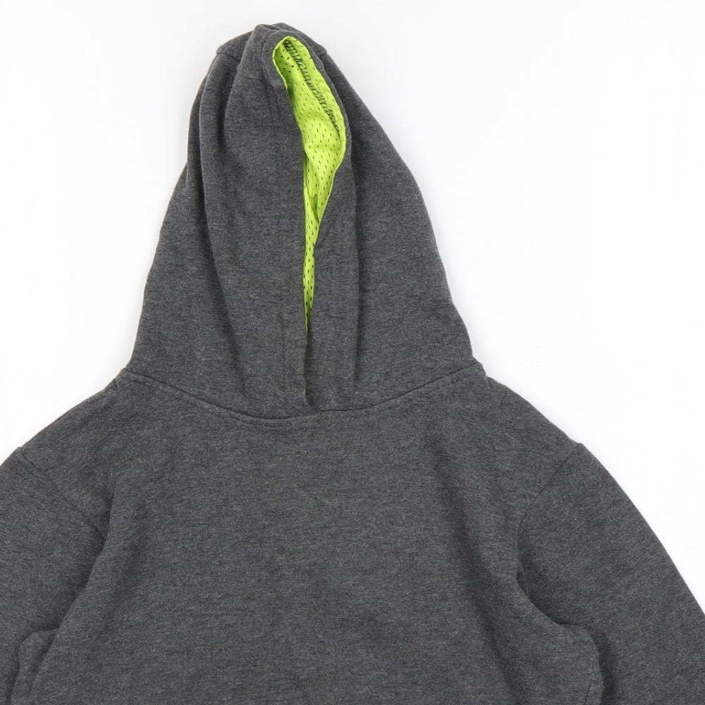 URB 65 Boys Grey   Pullover Hoodie Size 7-8 Years