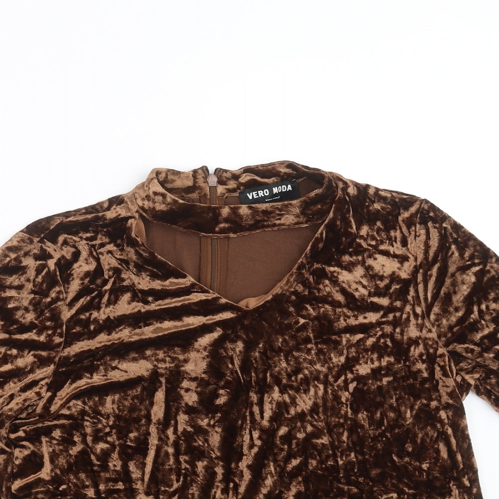 VERO MODA Womens Brown   Basic T-Shirt Size M  - Choker style neck